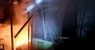 Samanlıkta çıkan yangında, 4 ev ve 3 ahır yandı