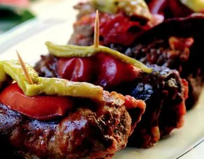 Pastırmalı Et Sarma