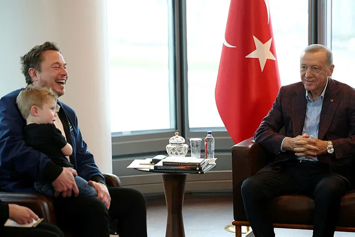 baskan-erdogandan-elon-muska-teknofest-yaniti-seni-gormekten-buyuk-memnuniyet-duyacagiz-1696012732943.jpg Başkan Erdoğan'dan Elon Musk'a 'Teknofest' yanıtı: Seni görmekten büyük memnuniyet duyacağız