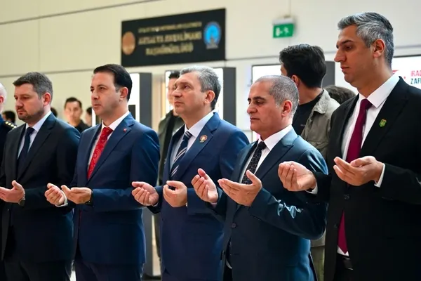 antalyada-hafiza-ve-hatira-15-temmuz-fotograf-sergisi-acildi-1784036634878.jpeg
