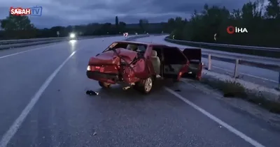 Çorum’da otomobil bariyerlere çarptı: 2 yaralı