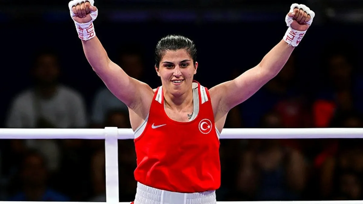 Busenaz Sürmeneli, 66 kiloda çeyrek finale yükseldi