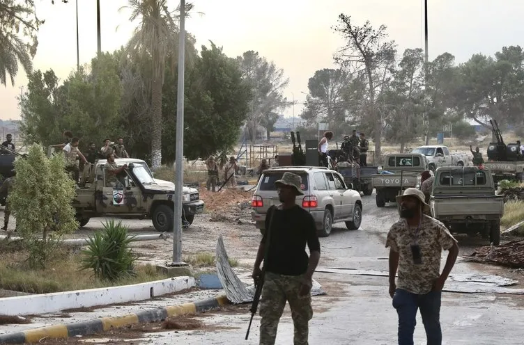 Libya’da ateşkes çağrılarına temkinli yaklaşılmalı