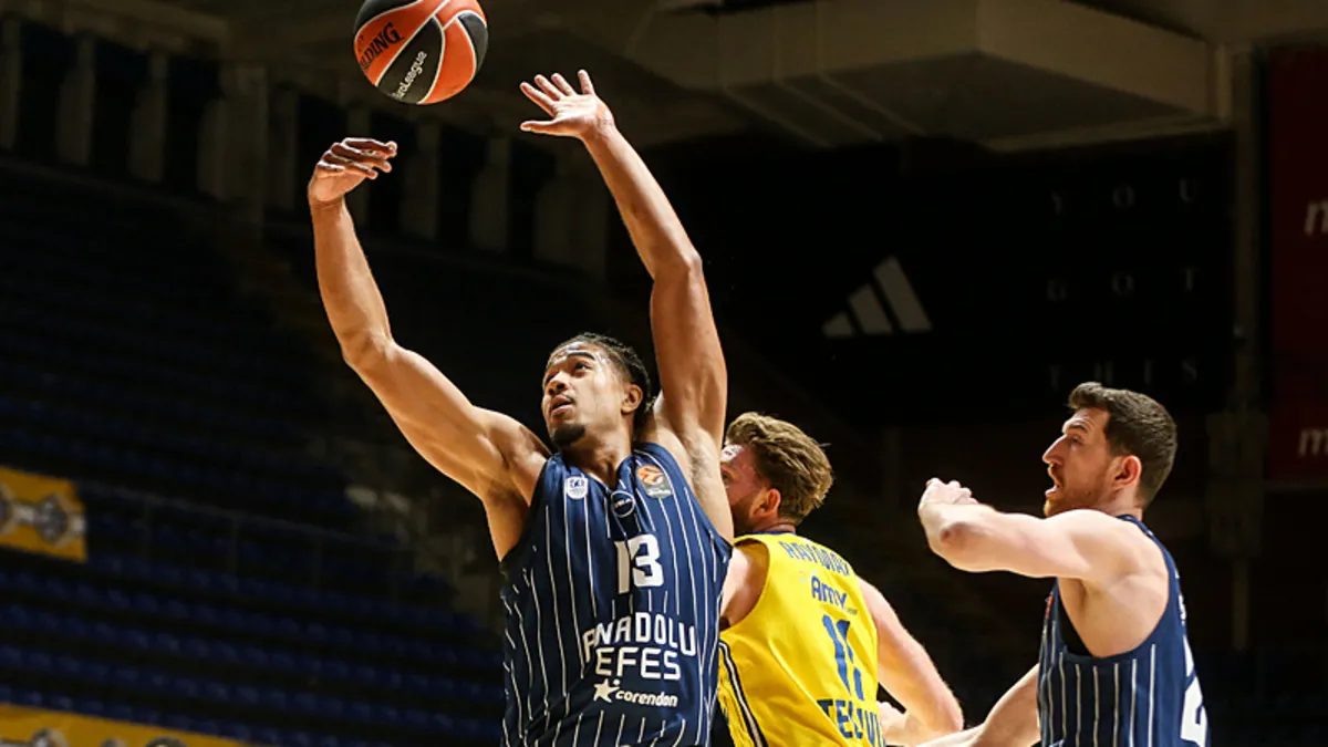 Anadolu Efes, Maccabi'ye mağlup!