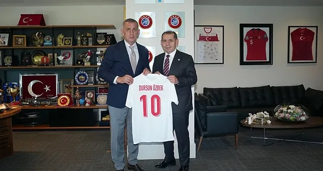 Riva’da buzları erittiler