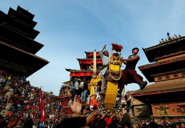 Nepal'in yeni yıl festivali: Bisket Jatra