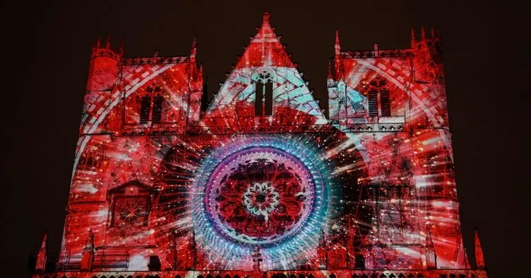 Fransa’da geleneksel ışık festivali başladı