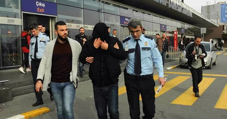 Uçakta kaçak yolcu krizi