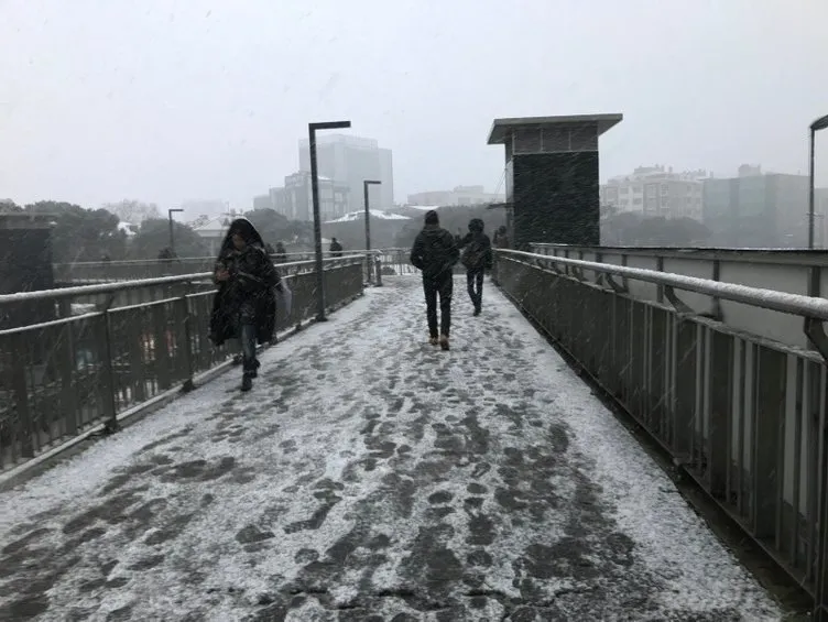 SON DAKİKA: İstanbul için kar yağışı ve hava durumu açıklaması! Meteoroloji’den sonra Vali de saat verdi ve uyardı