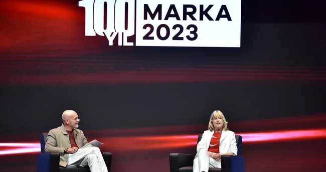 Boris Johnson’ın kız kardeşinden Türk bayraklı mesaj Boris Johnson’ın kız kardeşinden Türk bayraklı mesaj