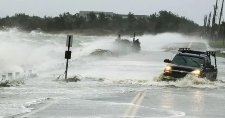 Florence kasırgası sahile ulaştı