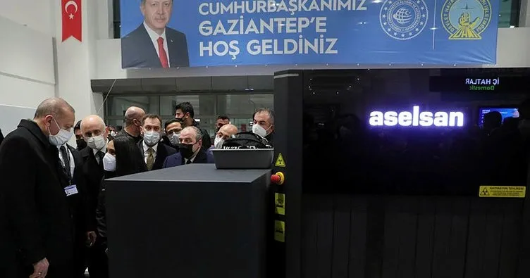 Başkan Erdoğan, ASELSAN üretimi X-ray cihazını inceledi