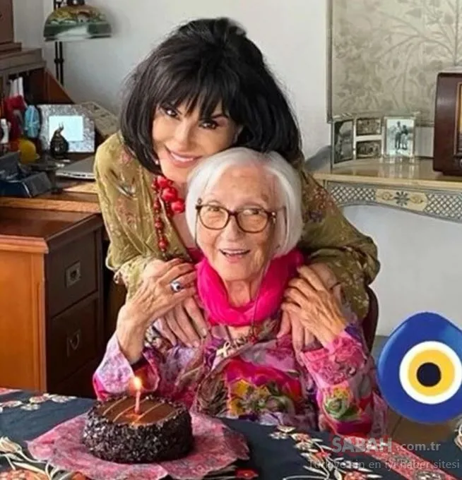 Ayşegül Aldinç 97 yaşındaki annesinin doğum gününü kutladı: Maşallah alırız!