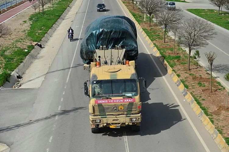 Zeytindalı harekatı kapsamında Afrin’e sevkiyat devam ediyor