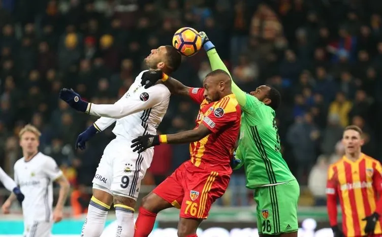 Ahmet Çakar: ’Fenerbahçe’nin şampiyonluk şansı bitti’