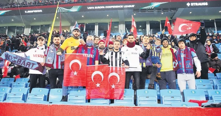 Tüm renkler tüm takımlar Türkiye’dir