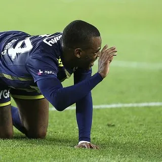 Garry Rodrigues Galatasaray - Fenerbahçe derbisinde...