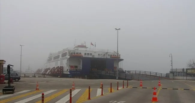 Güney Marmara’da feribot seferlerine fırtına engeli Güney Marmara’da feribot seferlerine fırtına engeli