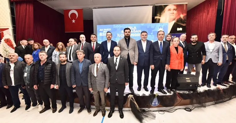 AK Parti Urla kongresinden mesaj seli!