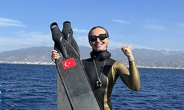 Şahika Ercümen’den iki altın madalya