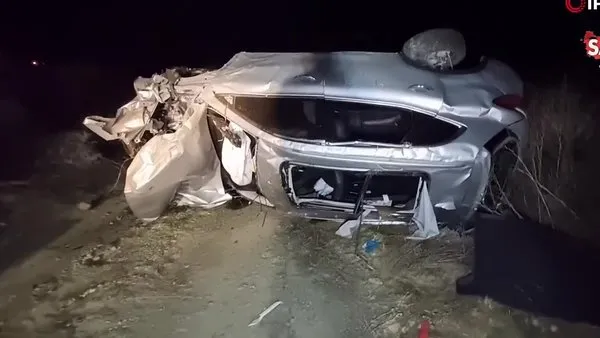 Burdur’da kontrolden çıkan otomobil şarampole devrildi: 2 ölü, 1 ağır yaralı | Video