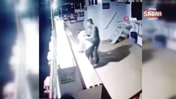 Arkadaşı ile tartışan kadın seyir halindeki feribottan suya böyle atladı | Video