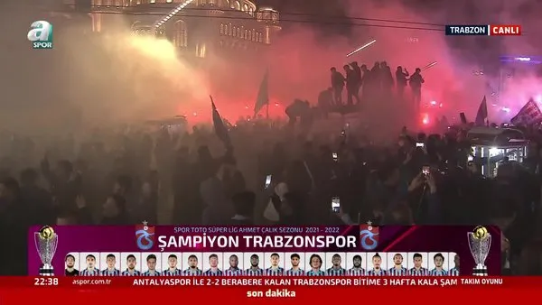 Tarihi şampiyonluğun ardından İstanbul'dan Londra'ya büyük coşku! Trabzonspor taraftarları şampiyonluğu kutluyor...