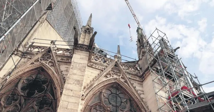 Notre Dame Katedrali eski haline kavuşuyor