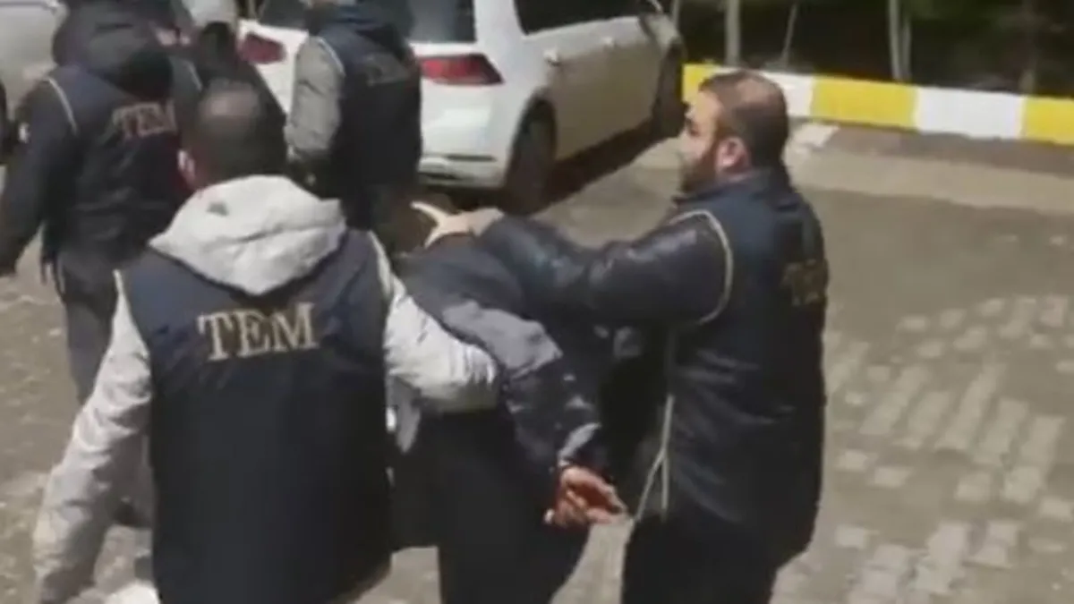 Diyarbakır’da Nevruz Etkinliğinde provokasyon: 6 Gözaltı Diyarbakır’da Nevruz Etkinliğinde provokasyon: 6 Gözaltı