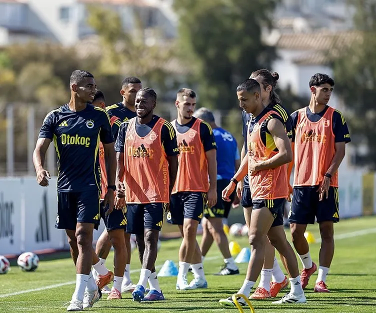 Son dakika Fenerbahçe haberleri: Fenerbahçe’de 2 transfer 1 veda! Kanarya yeniden atağa kalktı...