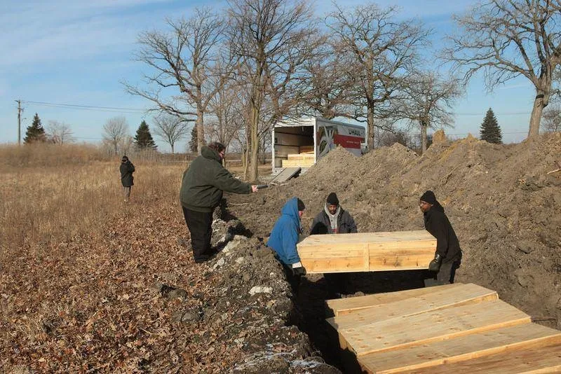 кладбище в москве захоронения коронавирусных. захоронение за счет государства. захоронение за счет государства. ростов на дону северное кладбище 140д. могилы северного кладбища ростов-на-дону.