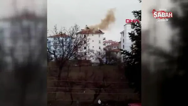 Ankara Çubuk'ta apartmanın çatısına yıldırım düştü | Video