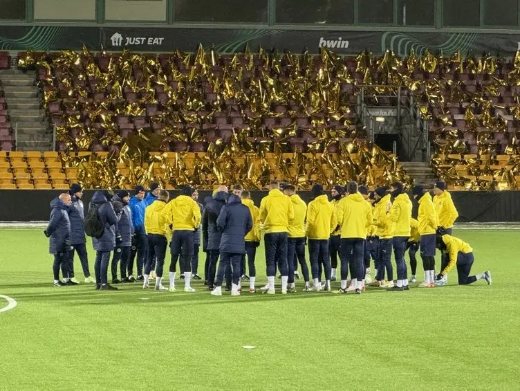 Son dakika Fenerbahçe haberi: Kanarya’da şok ayrılık! Yeni adresini duyurdular...