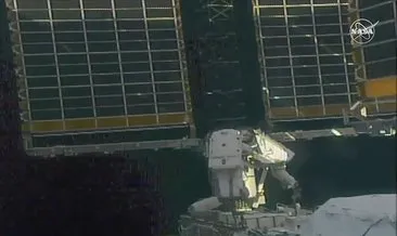 Astronotlar, Uluslararası Uzay İstasyonu’nda güneş panellerinin kurulumu için yürüyüşe çıktı