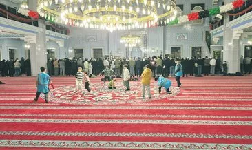 Camilerde ramazan neşesi