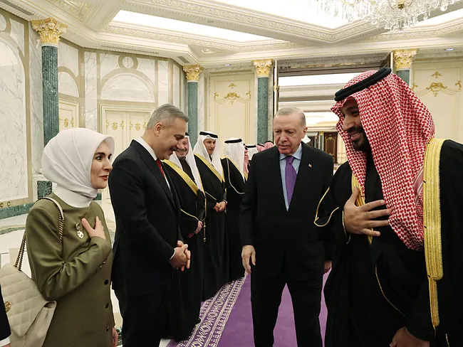 Başkan Erdoğan'dan ABD-İran gerilimi mesajı: Kolaylaştırıcı rol üstlenmeye hazırız