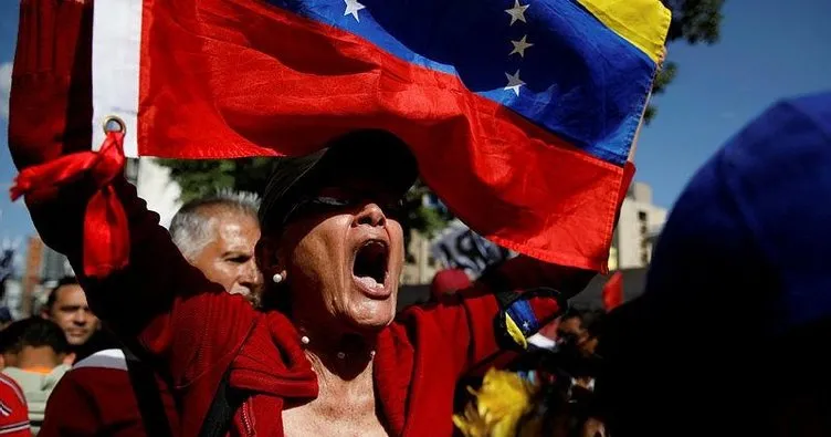 Binlerden Maduro’ya destek