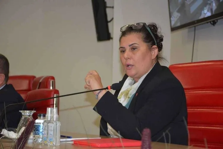 SON DAKİKA | Özlem Çerçioğlu’nu istifaya götüren sürecin detaylarına SABAH ulaştı! CHP’nin 6 milyarlık rant ısrarı