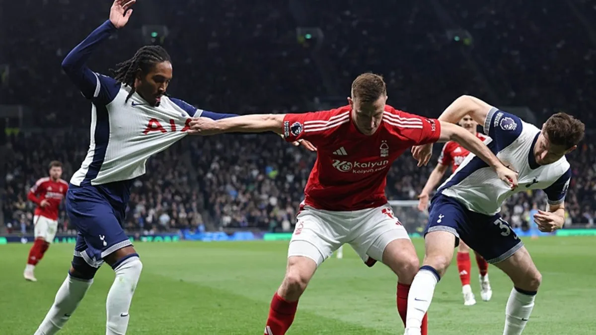 Tottenham Ho...                    </div>
                    <div class=