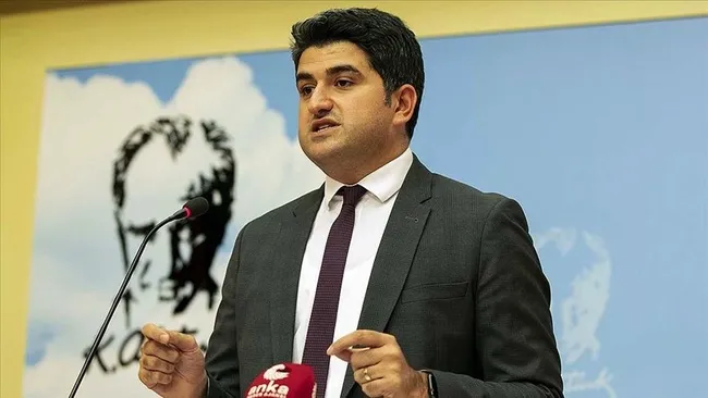 CHP'de koltuk savaşı başladı! Gürsel Tekin resti çekti! Şimdiden birbirlerine girdiler