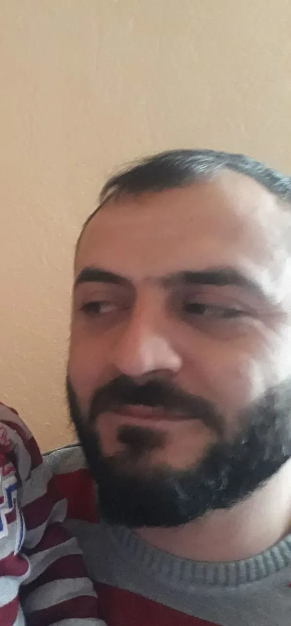 izmirde-muzikholdeki-kavga-cinayetle-bitti-3-olu-1743420976346.jpg