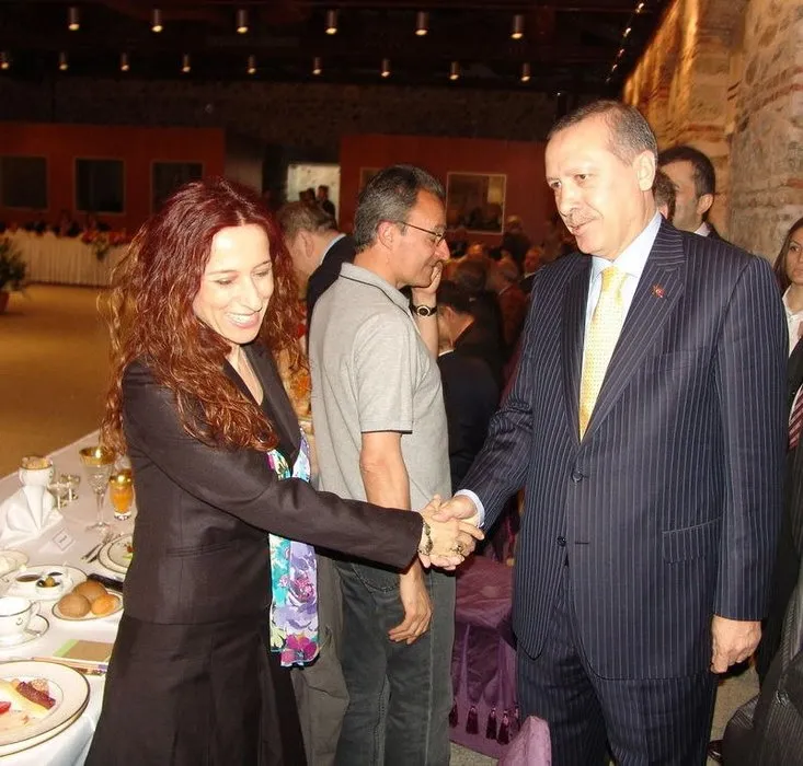 Erdoğan edebiyatçılarla buluştu