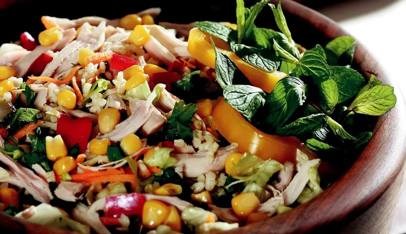 Tavuklu Pirinç Salatası
