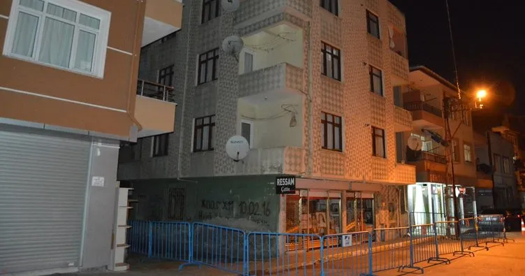 İstanbul’daki 3.9’luk depremin ardından Pendik’te 4 katlı bina boşaltıldı