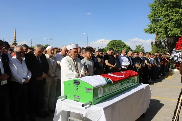 abdullah-catlinin-annesi-remziye-catli-vefat-etti-1654357853274.jpg