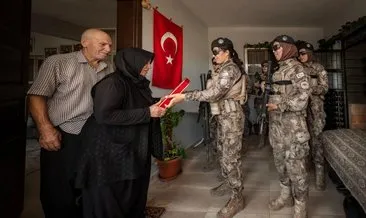 Şehidin anne babasını silah arkadaşları ziyaret etti #adana