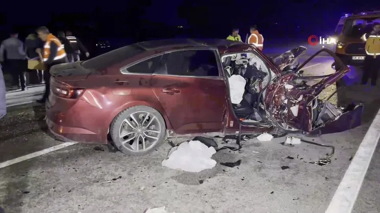 Çanakkale'de feci kaza: 5 ölü!