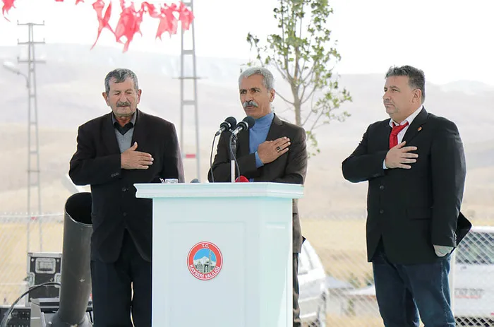 alevi-kanaat-onderlerinden-baskan-erdogana-tesekkur-cumhuriyet-tarihinin-en-buyuk-adimidir-1665285591037.jpg Alevi kanaat önderlerinden Başkan Erdoğan'a teşekkür!