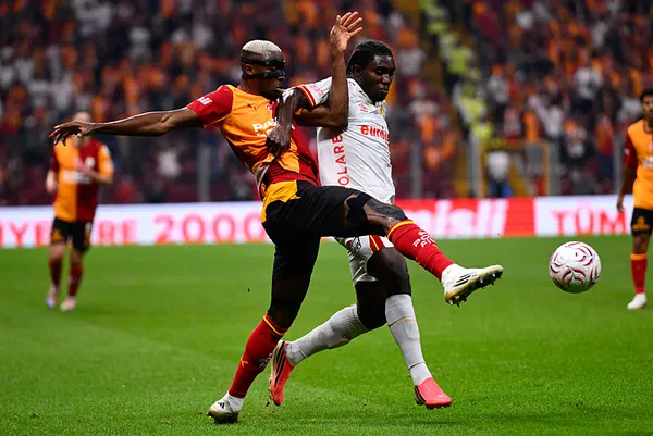 canli-super-ligde-galatasaray-goztepe-maci-bir-gol-daha-geldi-1788032091556.jpeg