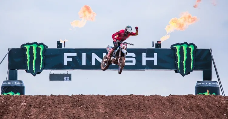 Avrupa’da motokrosun şampiyonu Bonacorsi